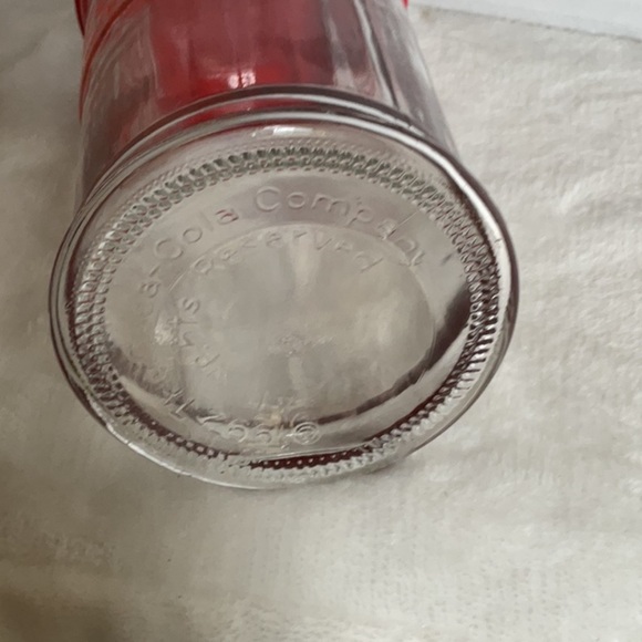 Coca Cola Red and Clear Glass sugar shaker vintage - Picture 5 of 5